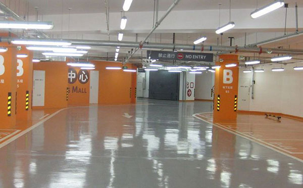 在峪泉镇环氧地坪工程圈,每个地坪项目都是经过反复商讨改进、再商讨,才会得出一个甲乙双方都认可的价格。环氧地坪它是一种高强度、耐磨损、美观装饰效果的地面工程,分类广泛,造价相差也很大,大致可以分为:普通峪泉镇环氧地坪、峪泉镇环氧自流平地坪和功能性峪泉镇环氧地坪。 在峪泉镇环氧地坪工程圈,每个地坪项目都是经过反复商讨改进、再商讨,才会得出一个甲乙双方都认可的价格。环氧地坪它是一种高强度、耐磨损、美观装饰效果的地面工程,分类广泛,造价相差也很大,大致可以分为:普通环氧地坪、峪泉镇环氧自流平地坪和功能性峪泉镇环氧地坪。